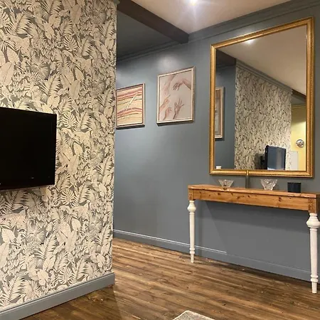 Self Check In Miera Art Apartment Riga